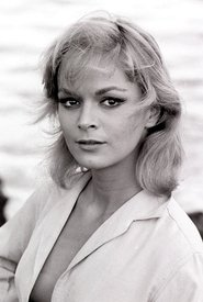 Letícia Román portrait