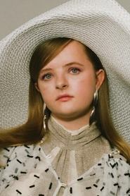 Milly Shapiro portrait