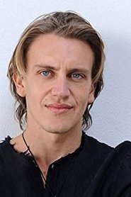 Nathan Macchioni portrait