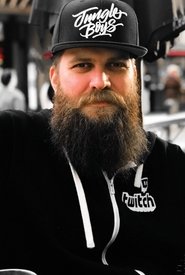 Josh Petersdorf portrait