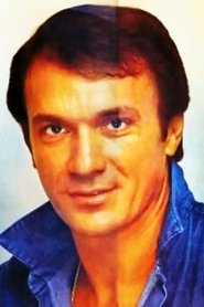 Elio Roca portrait