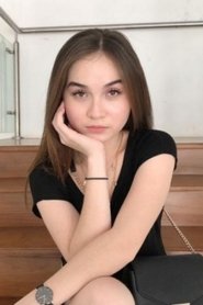 Elina Joerg portrait