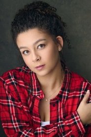 Tia Larsen portrait