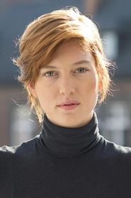 Erika Sainte portrait