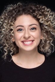 Gözde Şencan portrait