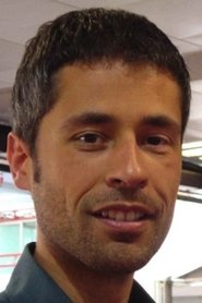 Izù Troin portrait