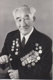 Serke Kozhamkulov portrait