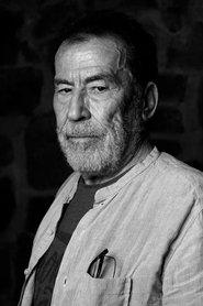 Fernando Sánchez Dragó portrait