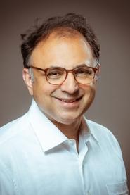 Walid Nakschbandi portrait