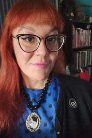 Mara Landa Powell portrait