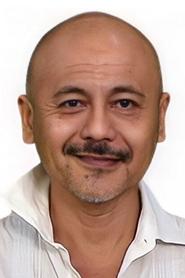Michael Shaowanasai portrait