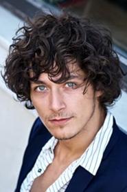 Noah Saavedra portrait