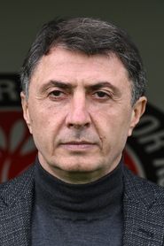 Shota Arveladze portrait