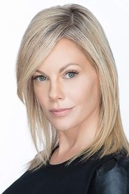 Lisa Varga portrait