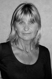 Mirella Pascual portrait