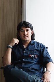 Puttipong Nakthong portrait