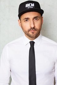 Alex Magaña portrait