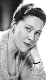Peggy Mount portrait