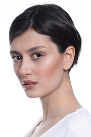 Pelin Orhuner portrait
