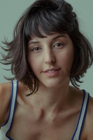 Tess Amorim portrait