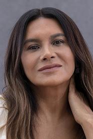 Dira Paes portrait