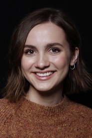 Maude Apatow portrait