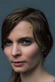 Hildur Guðnadóttir portrait