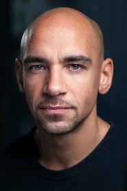 Fraser Ayres portrait