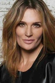 Danielle Cormack portrait