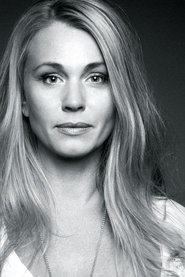 Lina Perned portrait