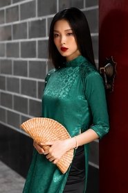 Thư Nguyễn portrait