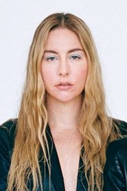 Este Haim portrait