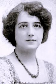 Miriam Nesbitt portrait