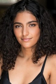Roxie Mohebbi portrait
