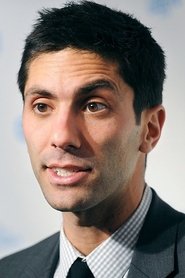 Nēv Schulman portrait