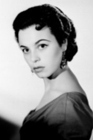 Beatriz Saavedra portrait