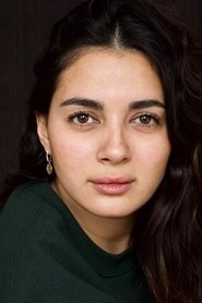 Mounia Zahzam portrait