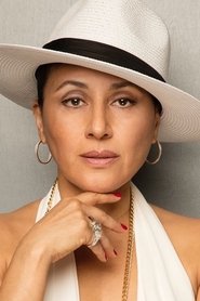 Zilah Mendoza portrait