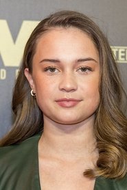 Zoe Cusell portrait