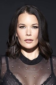 Michelle Shaughnessy portrait