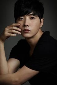 Yoo Jang-young portrait