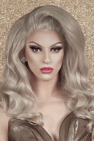 Miz Cracker portrait