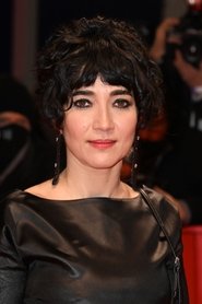 Mitra Farahani portrait