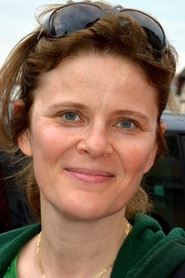 Léa Fazer portrait
