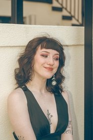 Mia Waugh portrait