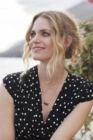 Liv Mjönes portrait