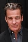 Adam Storke photo