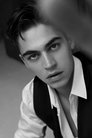 Hero Fiennes Tiffin photo