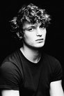 Niels Schneider photo