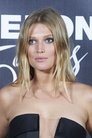 Toni Garrn photo